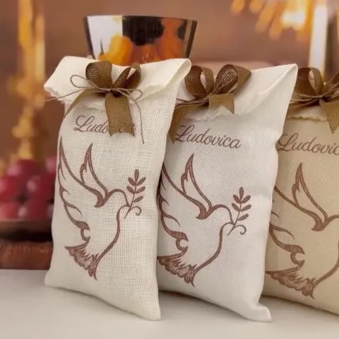 Sacchettino portaconfetti colomba